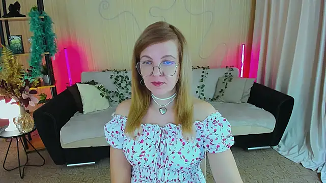 YourUniverser online show from December 2, 9:33 am