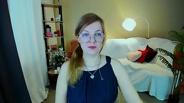 YourUniverser online show from February 22, 10:50 am