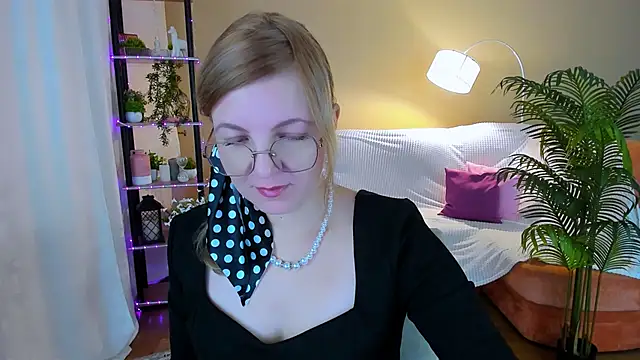 YourUniverser online show from October 8, 4:14 am