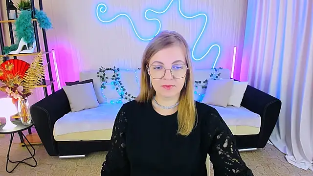 YourUniverser online show from September 19, 9:46 am