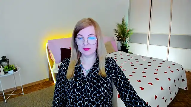 YourUniverser online show from May 28, 9:38 am