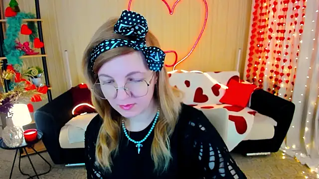 YourUniverser online show from February 10, 9:41 am