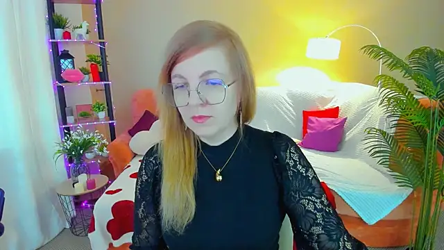 YourUniverser online show from March 18, 9:23 am