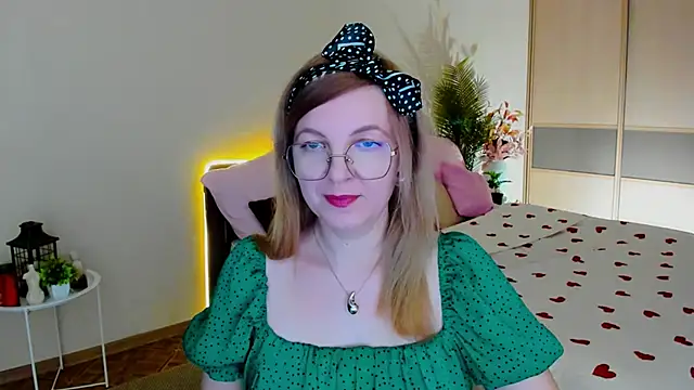 YourUniverser online show from May 7, 11:57 am