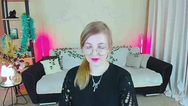 YourUniverser online show from November 29, 9:31 am