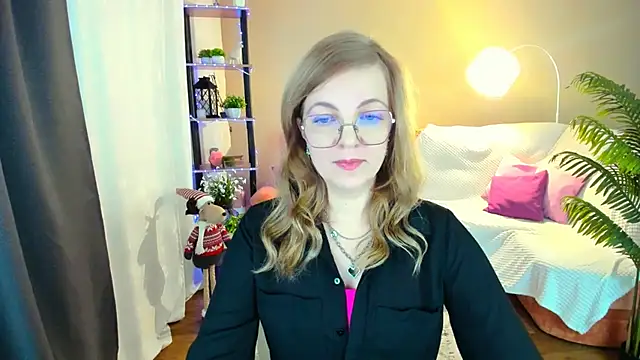 YourUniverser online show from November 23, 9:19 am