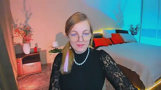 YourUniverser online show from November 4, 9:46 am