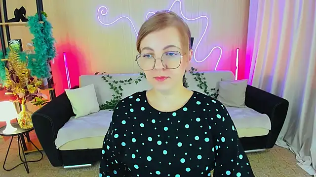 YourUniverser online show from November 18, 9:12 am