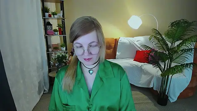 YourUniverser online show from March 3, 5:20 pm