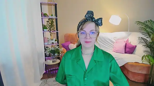 YourUniverser online show from September 21, 9:47 am