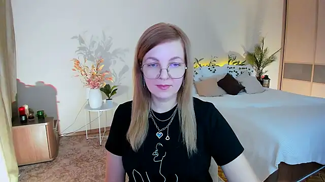 YourUniverser online show from November 15, 9:57 am