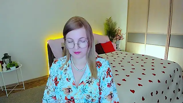 YourUniverser online show from May 18, 9:47 am