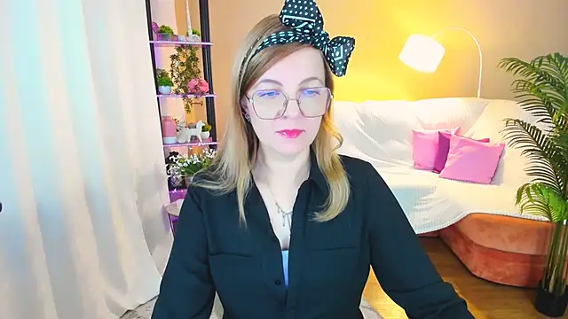 YourUniverser online show from September 24, 4:30 am