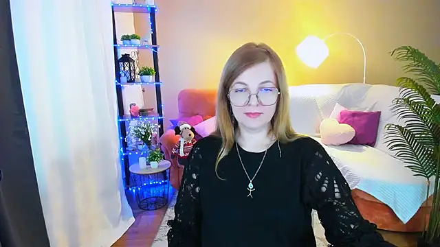 YourUniverser online show from November 16, 9:36 am