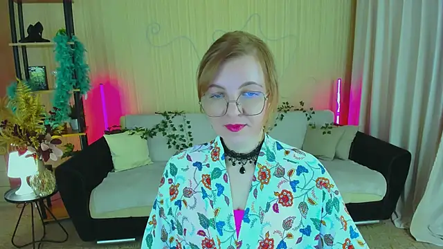 YourUniverser online show from November 30, 9:43 am