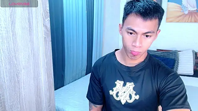 PinooyMilker online show from May 2, 2:55 pm