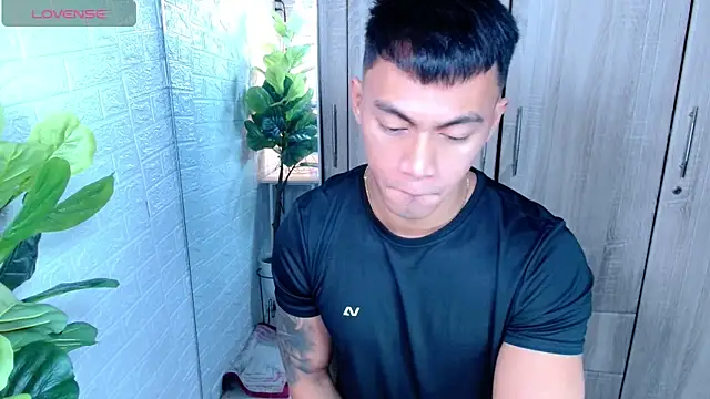 PinooyMilker online show from December 22, 12:49 pm