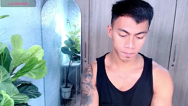 PinooyMilker online show from April 9, 4:03 am