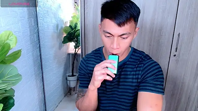 PinooyMilker online show from January 10, 12:33 pm