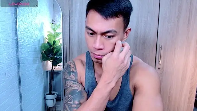 PinooyMilker online show from December 17, 7:19 pm