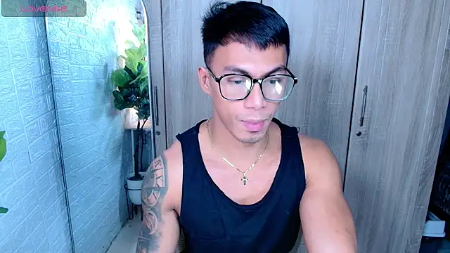 PinooyMilker online show from December 20, 3:26 pm