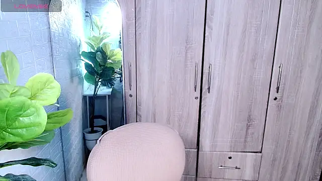 PinooyMilker online show from February 28, 5:51 am