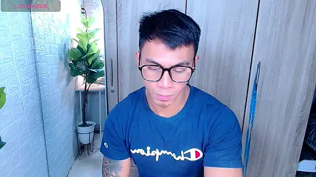 PinooyMilker online show from December 18, 11:36 am