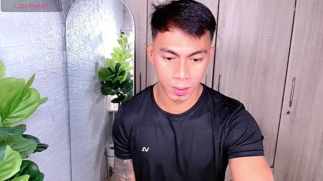 PinooyMilker online show from November 18, 4:49 am