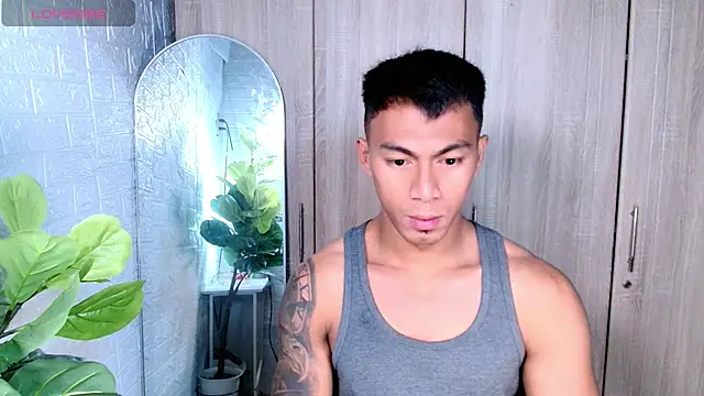 PinooyMilker online show from March 30, 7:48 pm