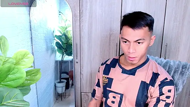 PinooyMilker online show from February 19, 1:24 am