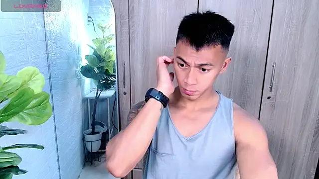 PinooyMilker online show from April 14, 11:04 am