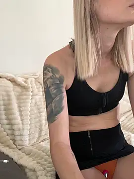 Lesamantssexy online show from March 7, 3:39 pm