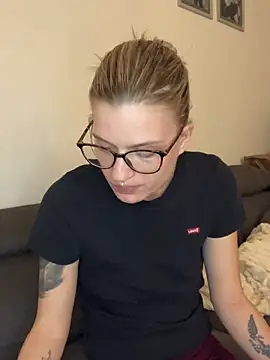 Lesamantssexy online show from April 8, 7:48 pm