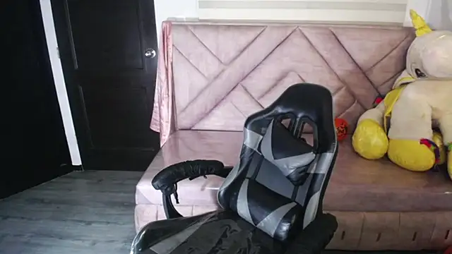 Luna Star v online show from October 22, 3:06 am