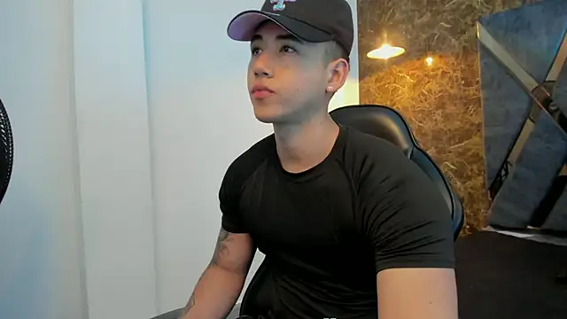 Draven Marceaux online show from March 4, 11:40 am