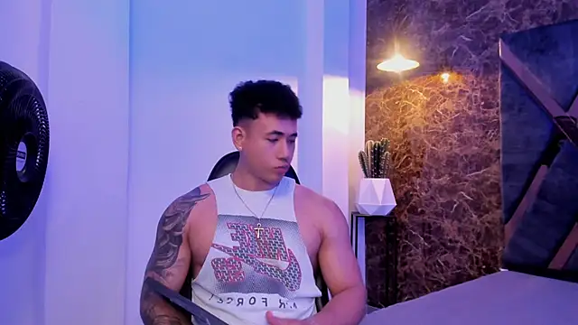 Draven Marceaux online show from March 29, 5:31 am