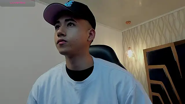 Draven Marceaux online show from February 24, 11:33 am