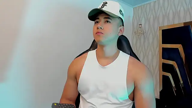 Snapshot of Draven_Marceaux chatting on October 16, 11:29 am Draven Marceaux online show from October 16, 11:29 am