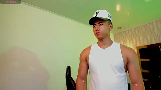Snapshot of Draven_Marceaux chatting on September 29, 2:01 pm Draven Marceaux online show from September 29, 2:01 pm