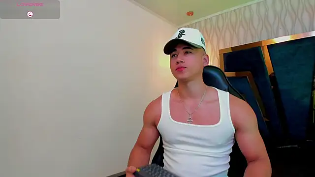 Snapshot of Draven_Marceaux chatting on October 1, 11:47 am Draven Marceaux online show from October 1, 11:47 am