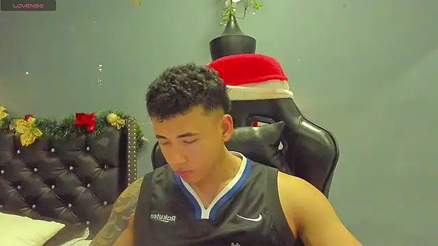 Draven Marceaux online show from December 18, 11:41 pm