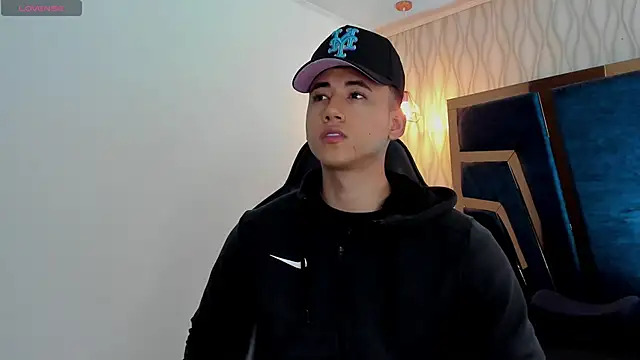 Draven Marceaux online show from February 21, 11:34 am