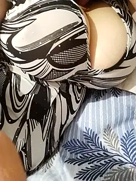 zerdaliii online show from October 15, 5:54 pm