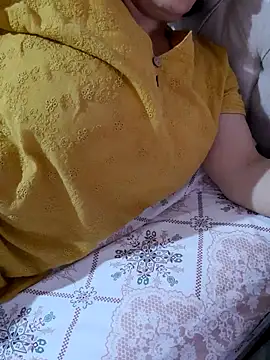 zerdaliii online show from June 19, 8:03 pm