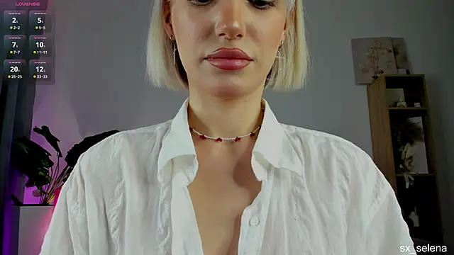 Ice Strawberry online show from April 7, 3:08 am