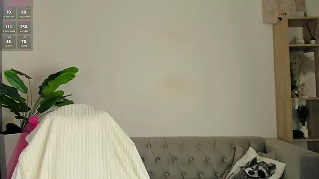 Ice Strawberry online show from March 30, 2:57 am