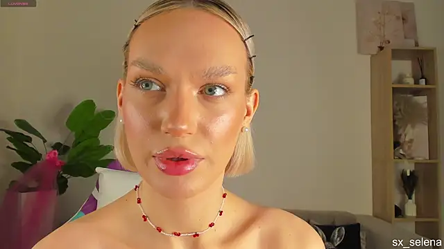 Ice Strawberry online show from March 26, 3:05 am