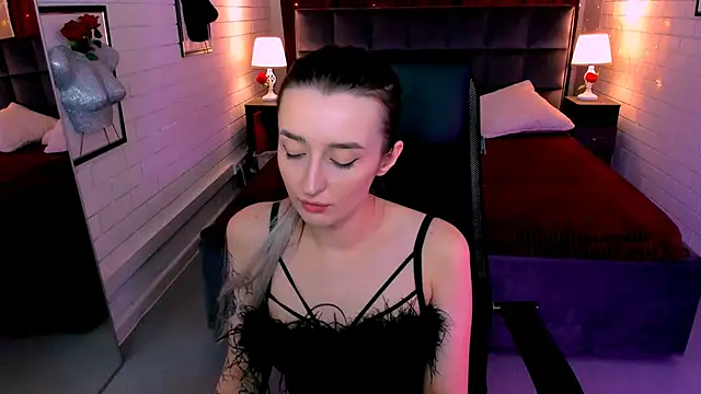 AliceLids online show from October 3, 1:12 pm
