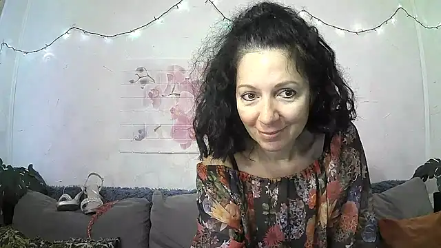 ValleriWind online show from May 14, 1:57 am