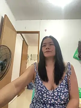 wildpussycat69 online show from March 11, 7:35 am